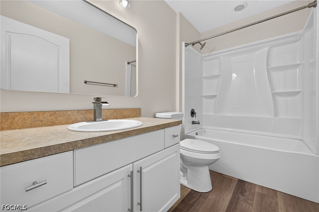 3 Bed SingleFamilyResidence for Sale in Lehigh Acres, photo 25