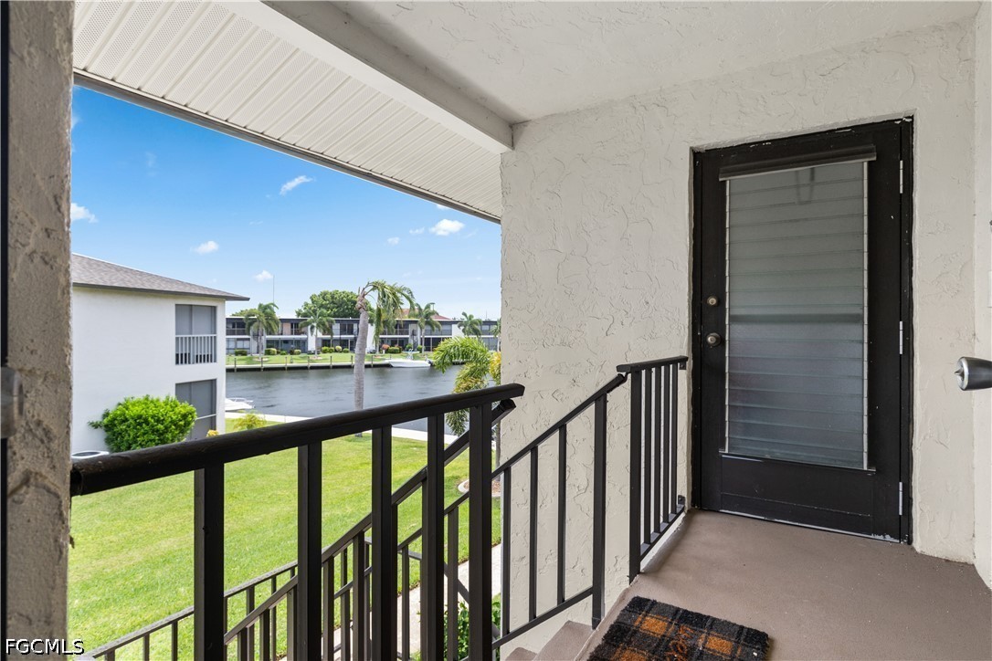 2 Bed Waterfront Home for Sale in Cape Coral, photo 25