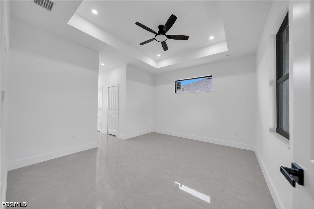 3 Bed Waterfront Home for Sale in Cape Coral, photo 25