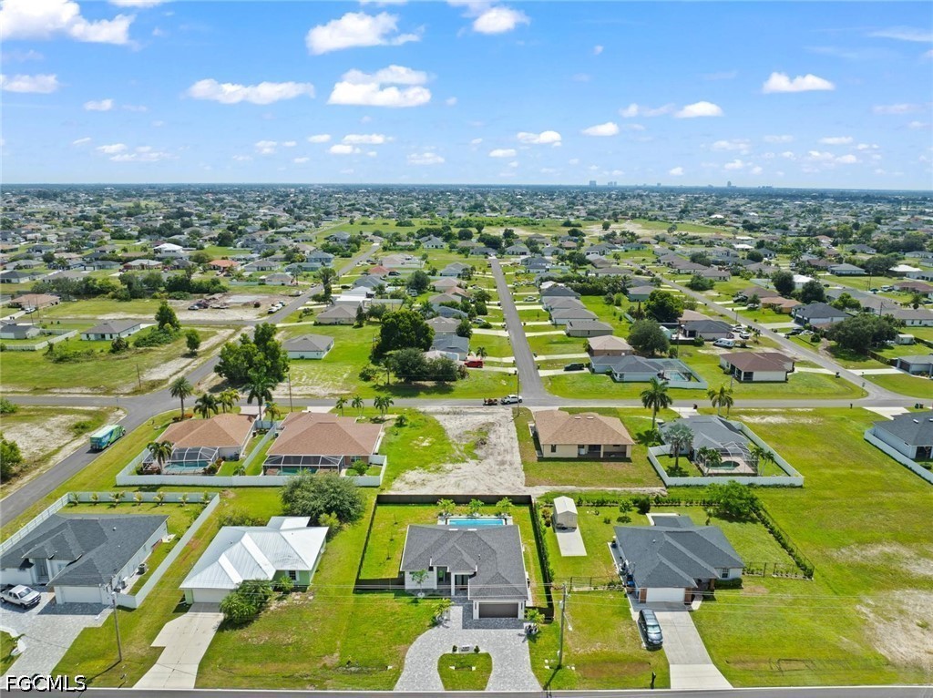3 Bed Pool Home for Sale in Cape Coral, photo 25