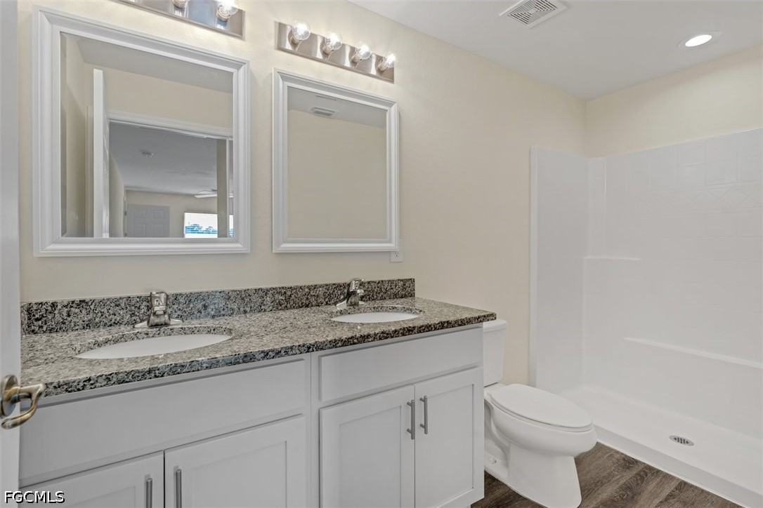 3 Bed SingleFamilyResidence for Sale in Port Labelle, photo 25