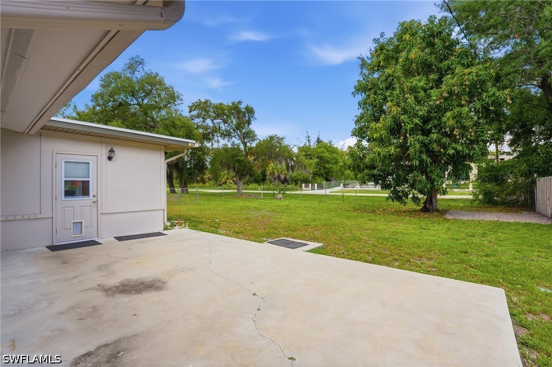 3 Bed SingleFamilyResidence for Sale in River Manor, photo 25