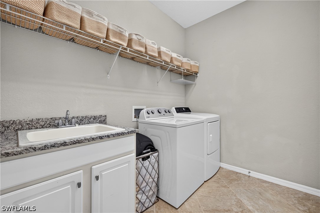 3 Bed Waterfront Home for Sale in Artesia, photo 25