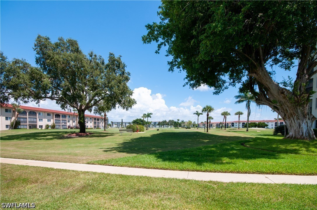 2 Bed Condominium for Sale in Naples, photo 25