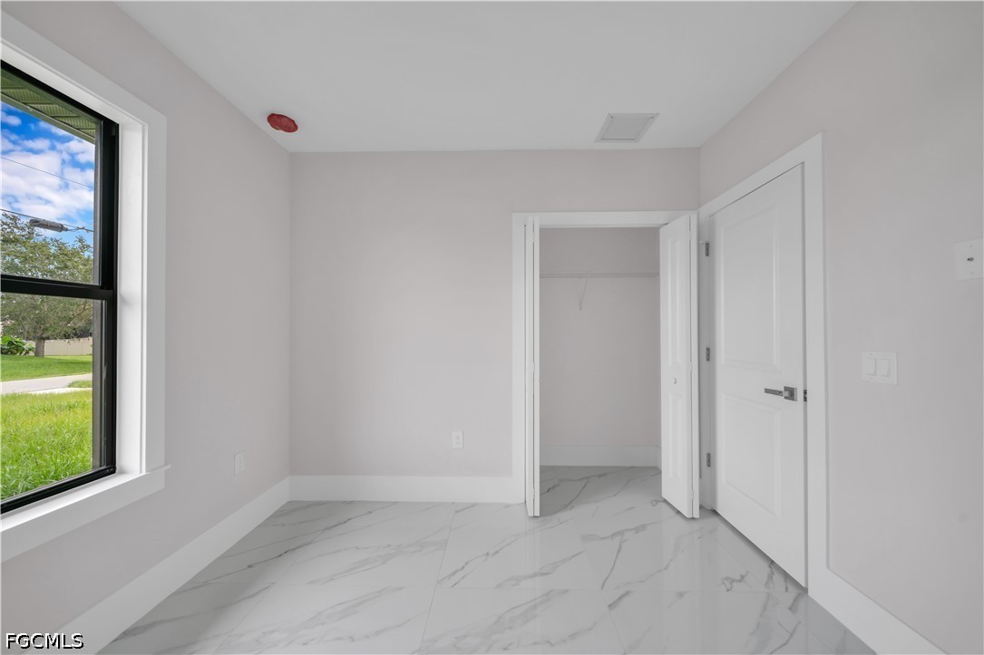 3 Bed SingleFamilyResidence for Sale in Lehigh Acres, photo 25