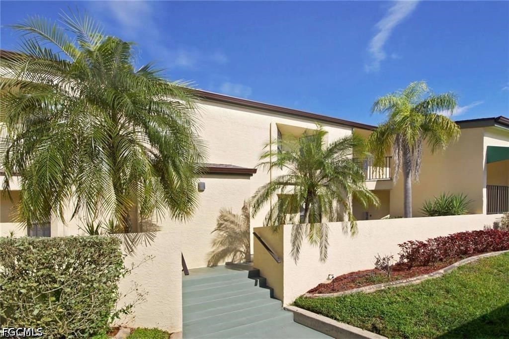 2 Bed Waterfront Home for Sale in Fort Myers, photo 25