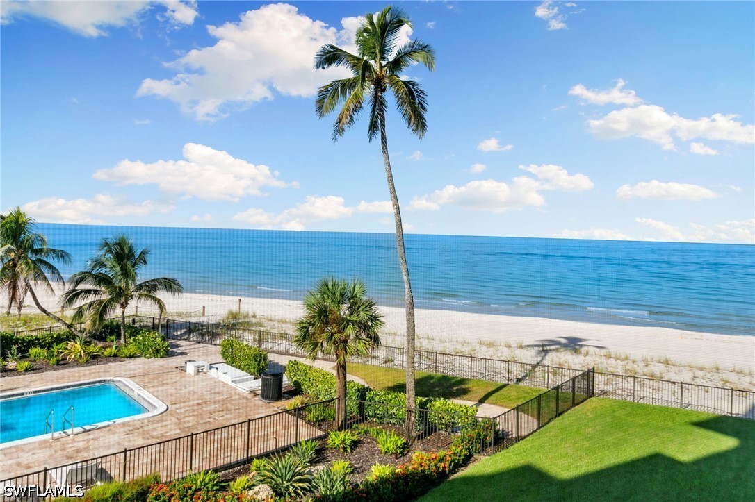2 Bed Waterfront Home for Sale in Naples, photo 25