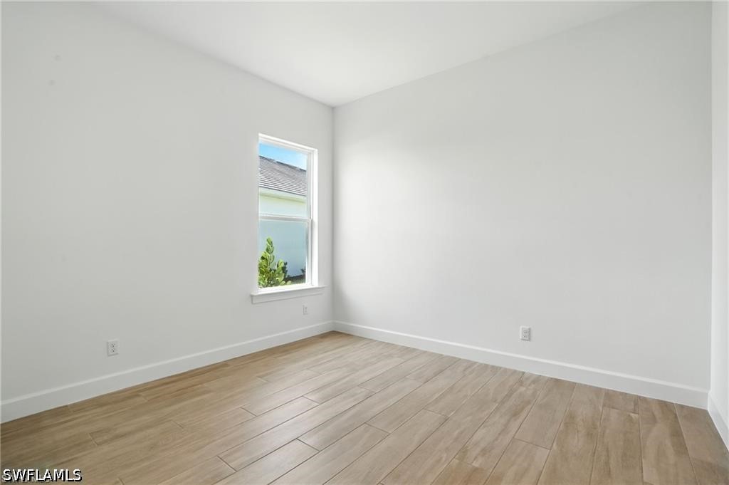 4 Bed SingleFamilyResidence for Sale in Fort Myers, photo 25