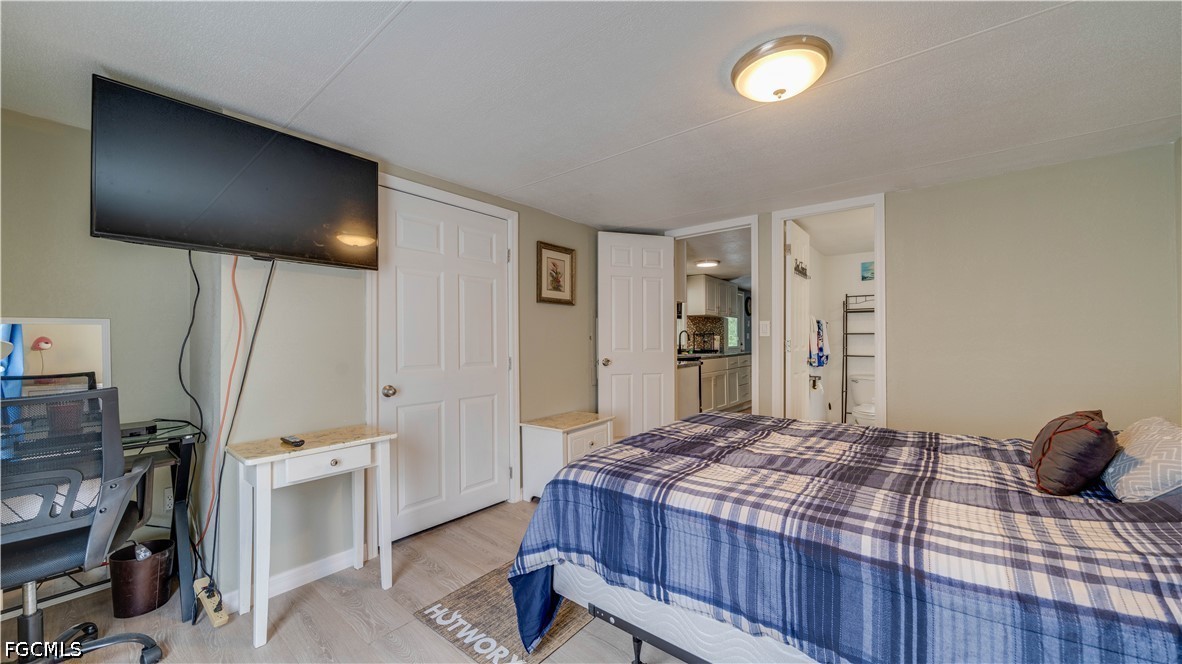 2 Bed ManufacturedHome for Sale in North Fort Myers, photo 25