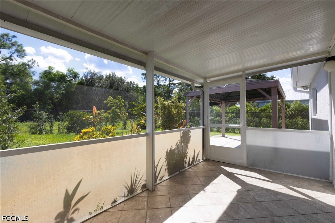6 Bed Waterfront Home for Sale in Lehigh Acres, photo 25