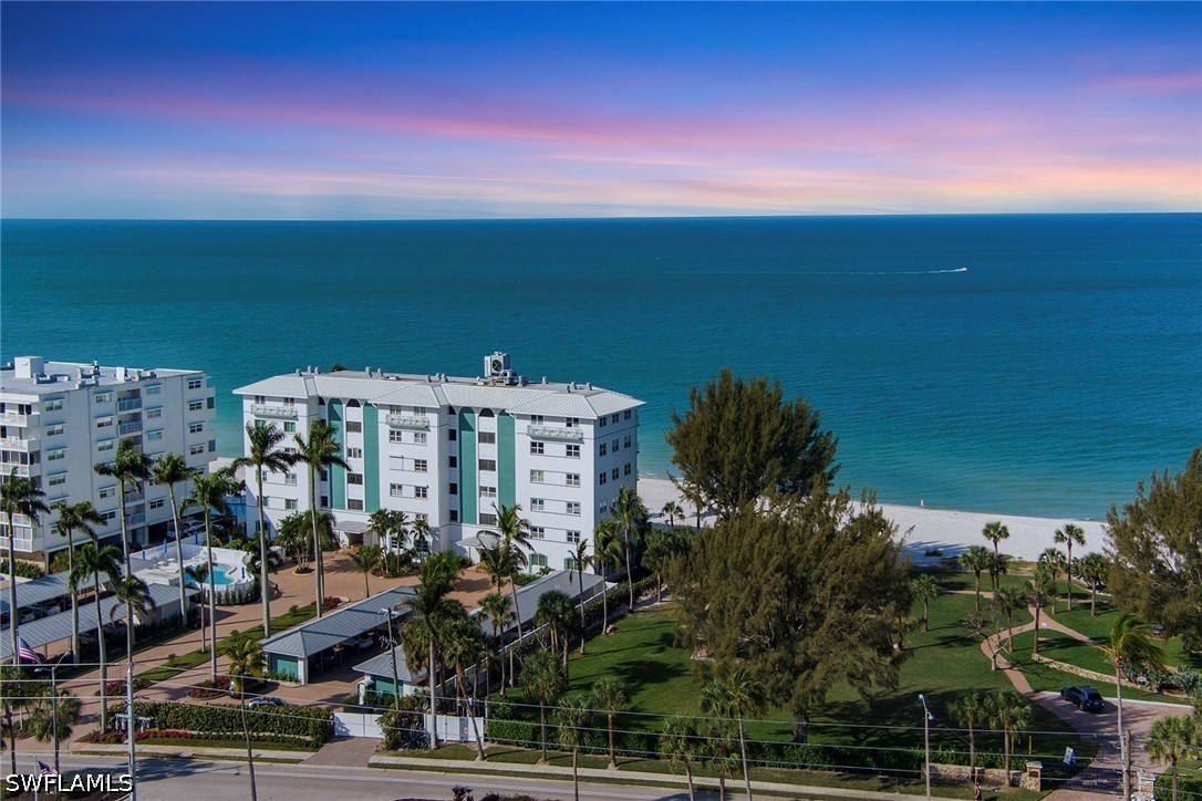 2 Bed Waterfront Home for Sale in Naples, photo 25