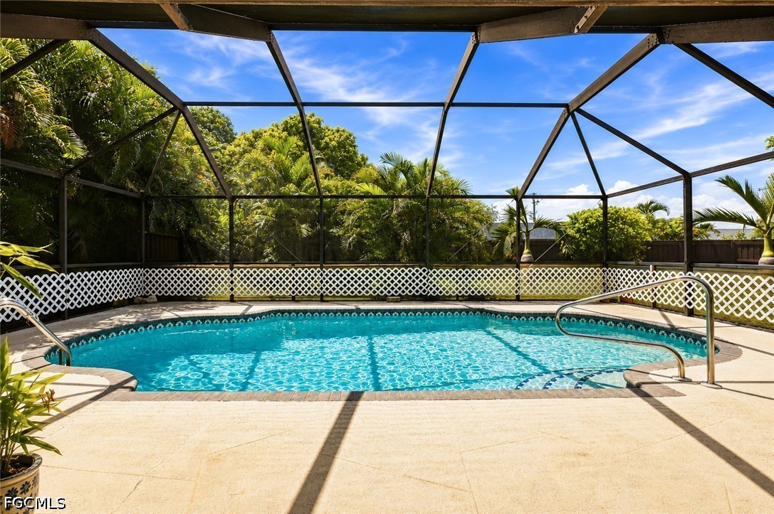 3 Bed Pool Home for Sale in Cape Coral, photo 25