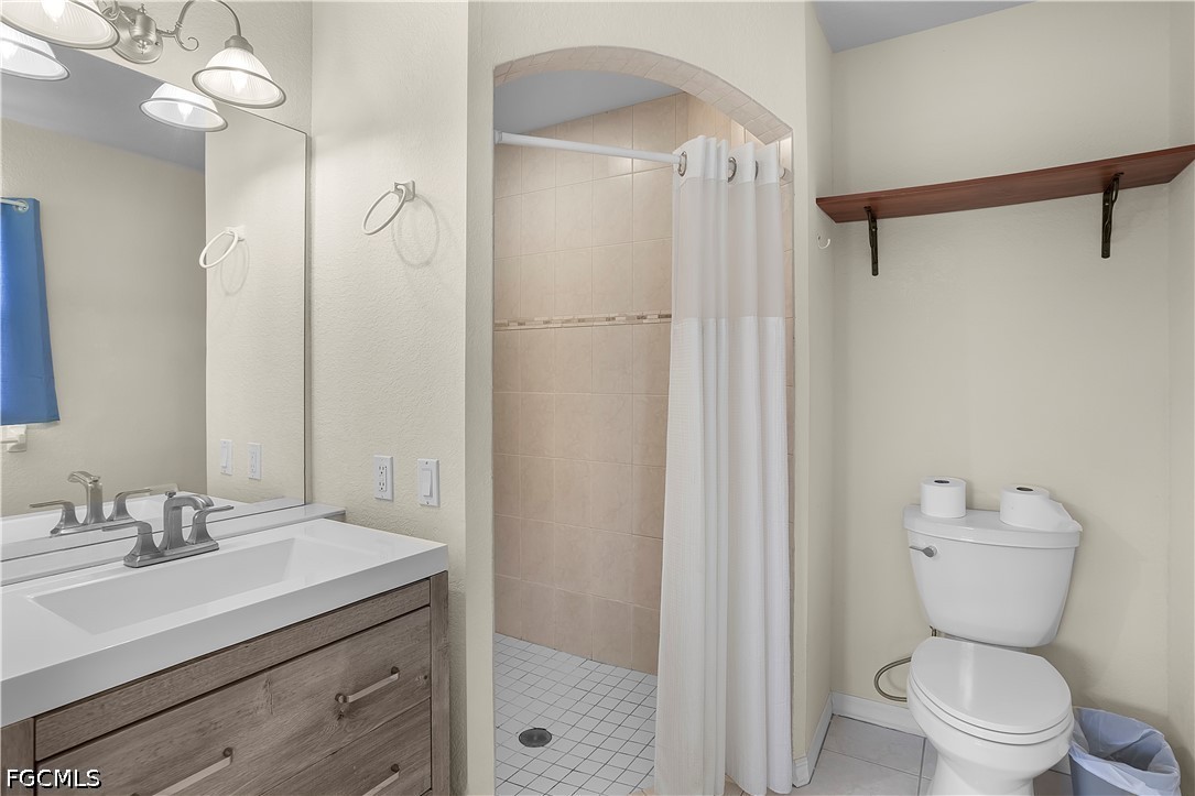 3 Bed SingleFamilyResidence for Sale in Cape Coral, photo 25