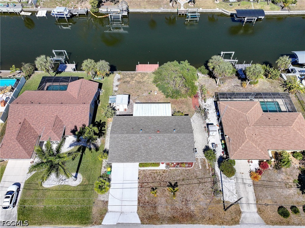 2 Bed Waterfront Home for Sale in Port Charlotte, photo 25