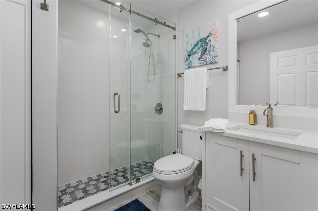 2 Bed Waterfront Home for Sale in Pavilion Club, photo 25