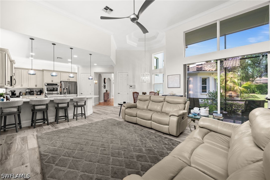 5 Bed SingleFamilyResidence for Sale in Belle Lago, photo 25