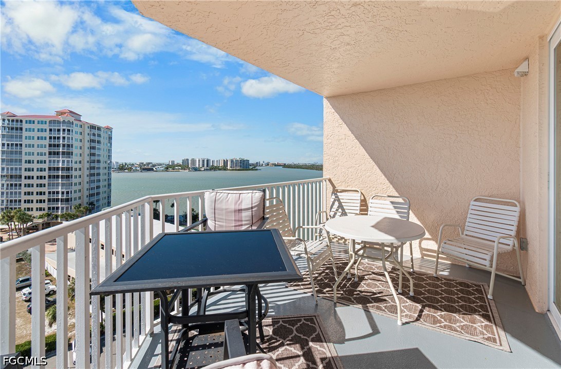 1 Bed Waterfront Home for Sale in Bonita Springs, photo 25