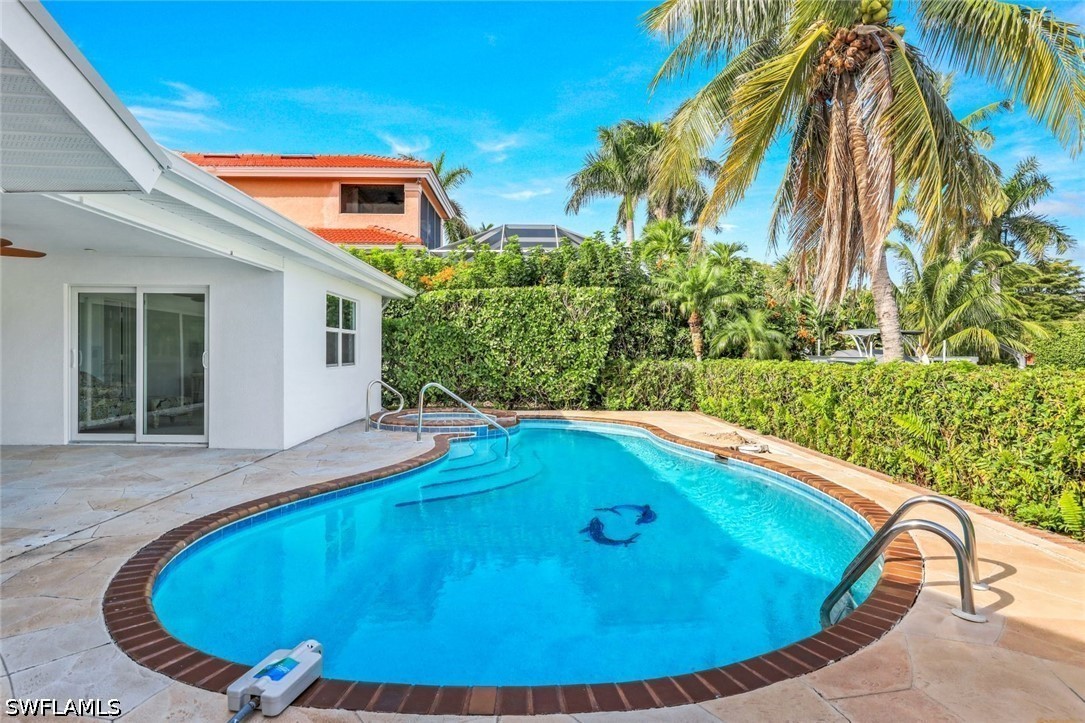 3 Bed Pool Home for Sale in Royal Harbor, photo 25