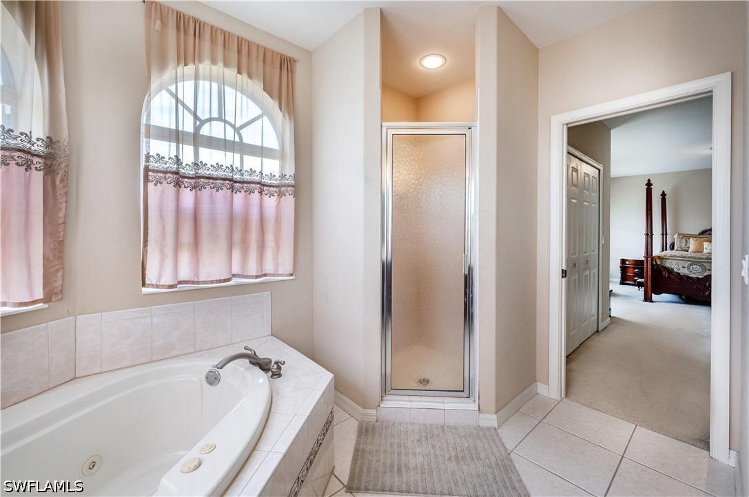 5 Bed SingleFamilyResidence for Sale in Naples, photo 25