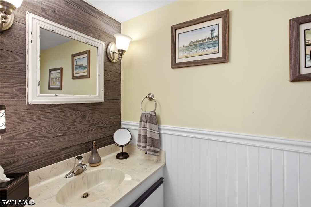 2 Bed Condominium for Sale in Marco Island, photo 25