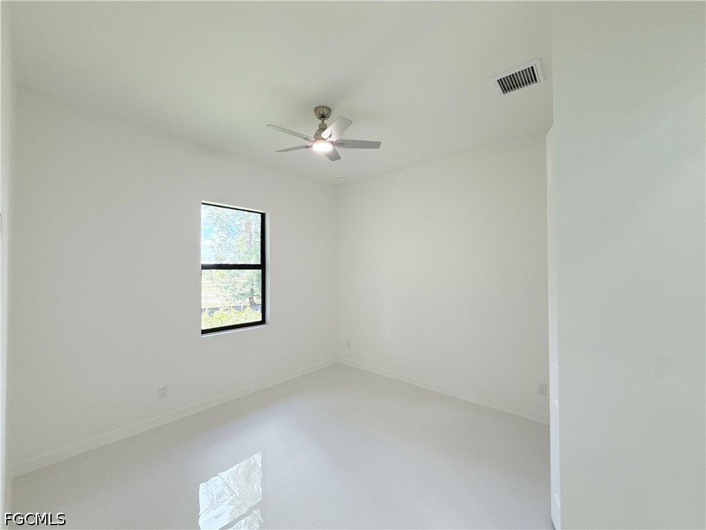 4 Bed SingleFamilyResidence for Sale in Cape Coral, photo 25