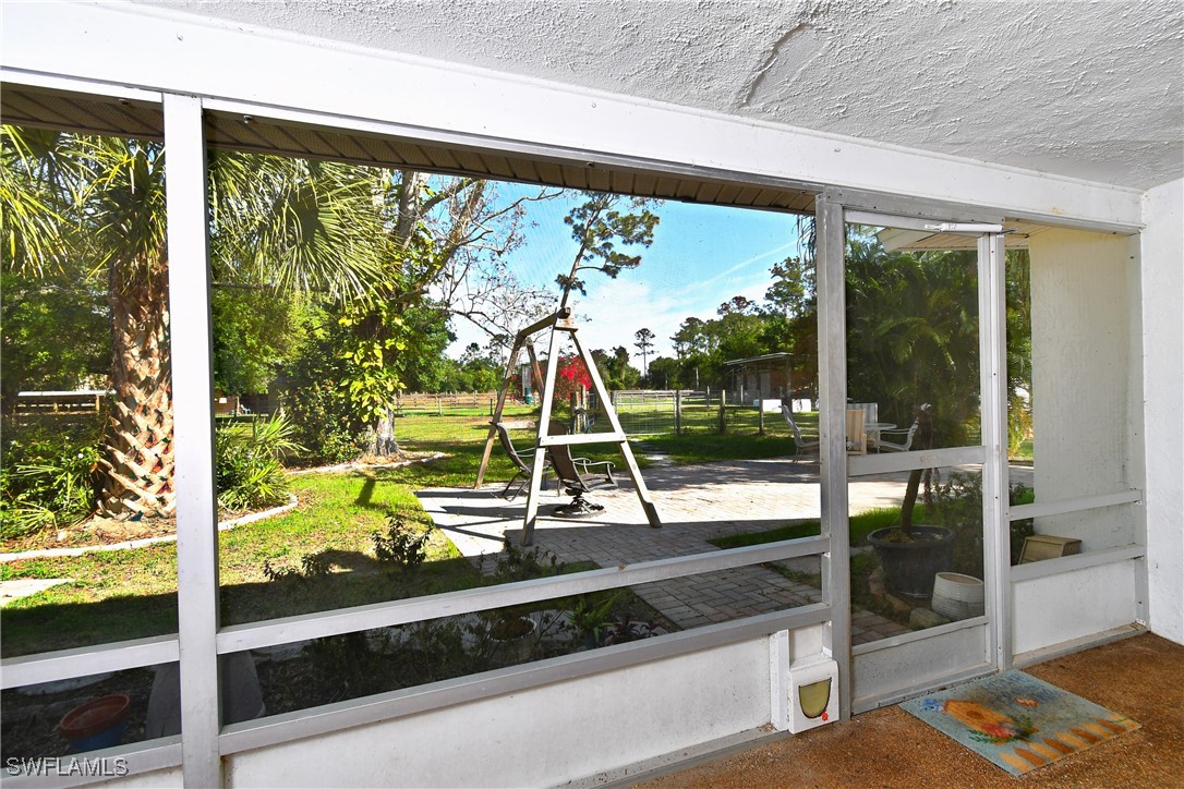 2 Bed SingleFamilyResidence for Sale in North Fort Myers, photo 26