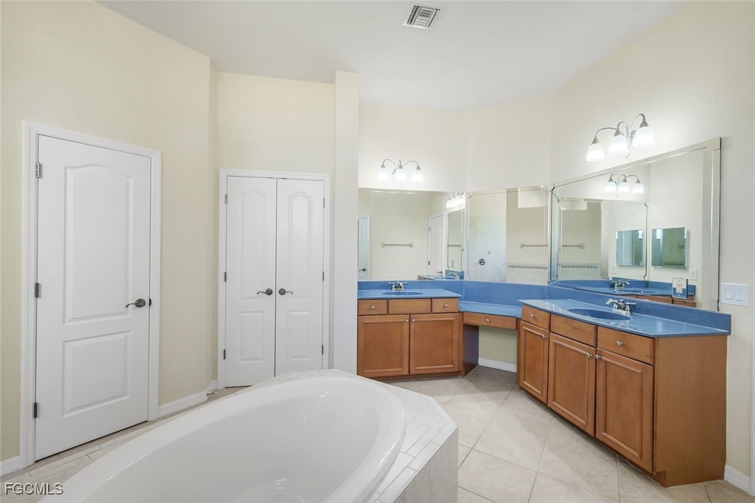 4 Bed Pool Home for Sale in Cape Coral, photo 26