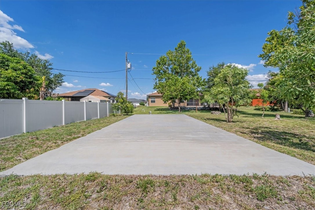 3 Bed Pool Home for Sale in Lehigh Acres, photo 26