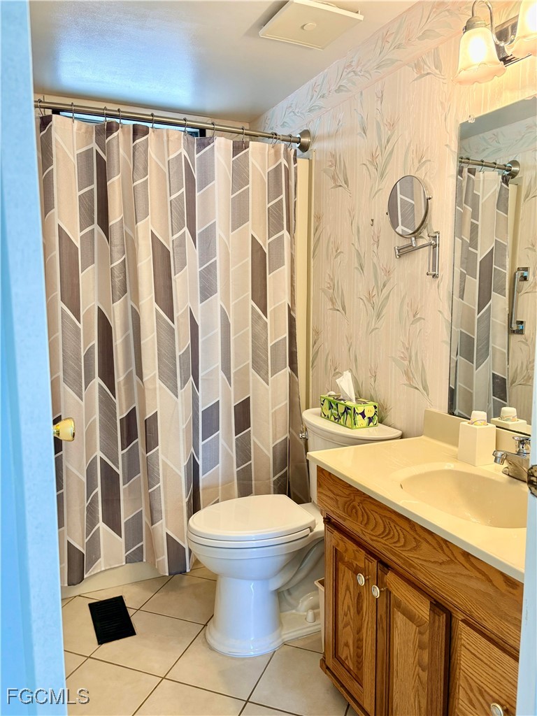 2 Bed ManufacturedHome for Sale in North Fort Myers, photo 26