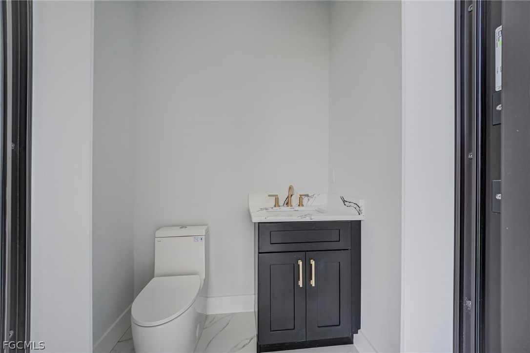 3 Bed SingleFamilyResidence for Sale in Lehigh Acres, photo 26