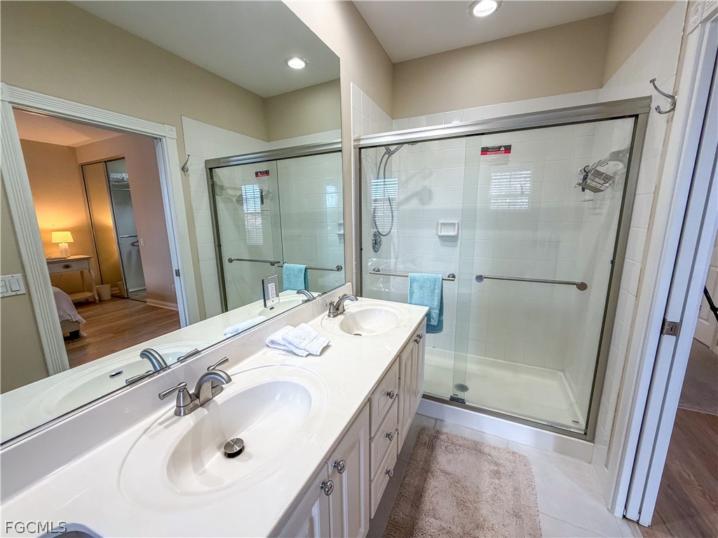 3 Bed Waterfront Home for Sale in San Remo, photo 26