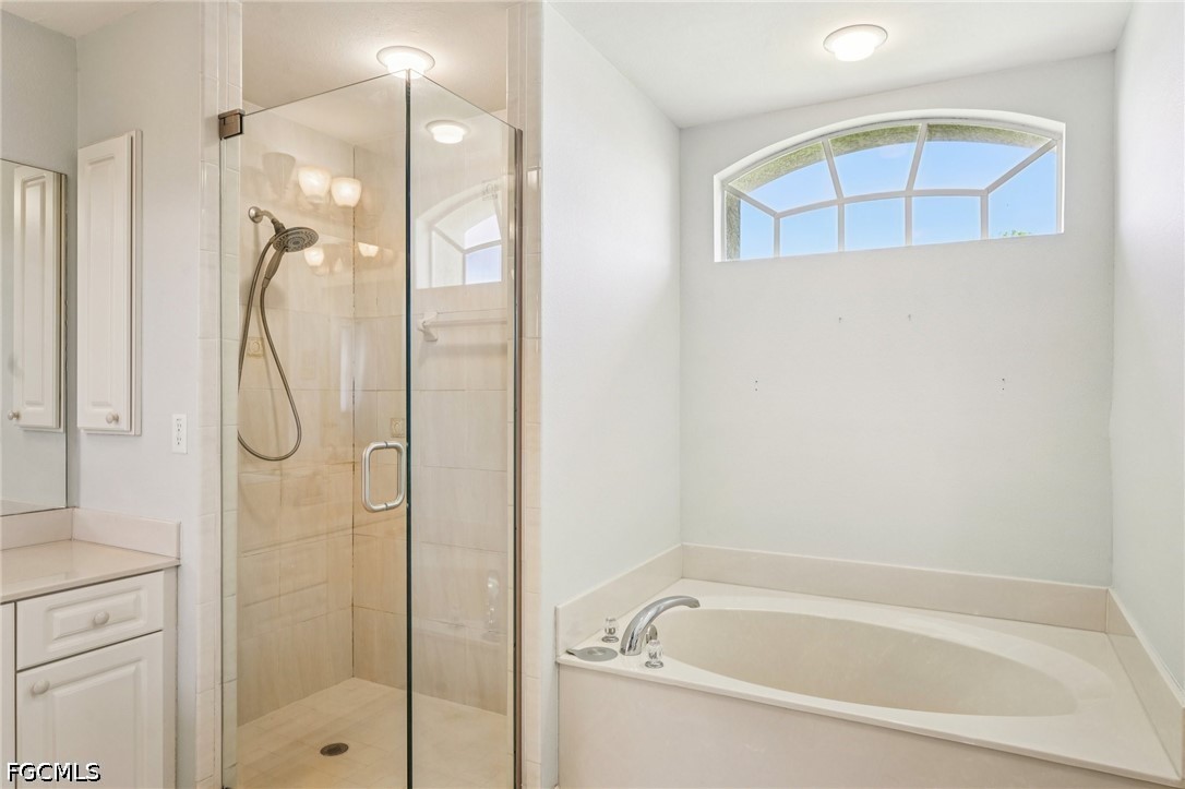 3 Bed Pool Home for Sale in Lehigh Acres, photo 26