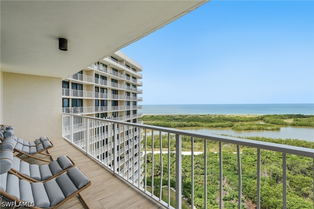 2 Bed Waterfront Home for Sale in Marco Island, photo 26