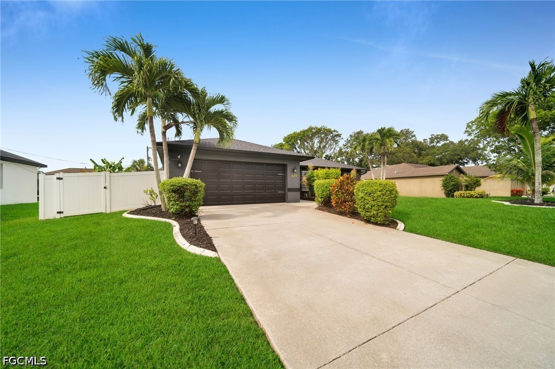 3 Bed Pool Home for Sale in Cape Coral, photo 26