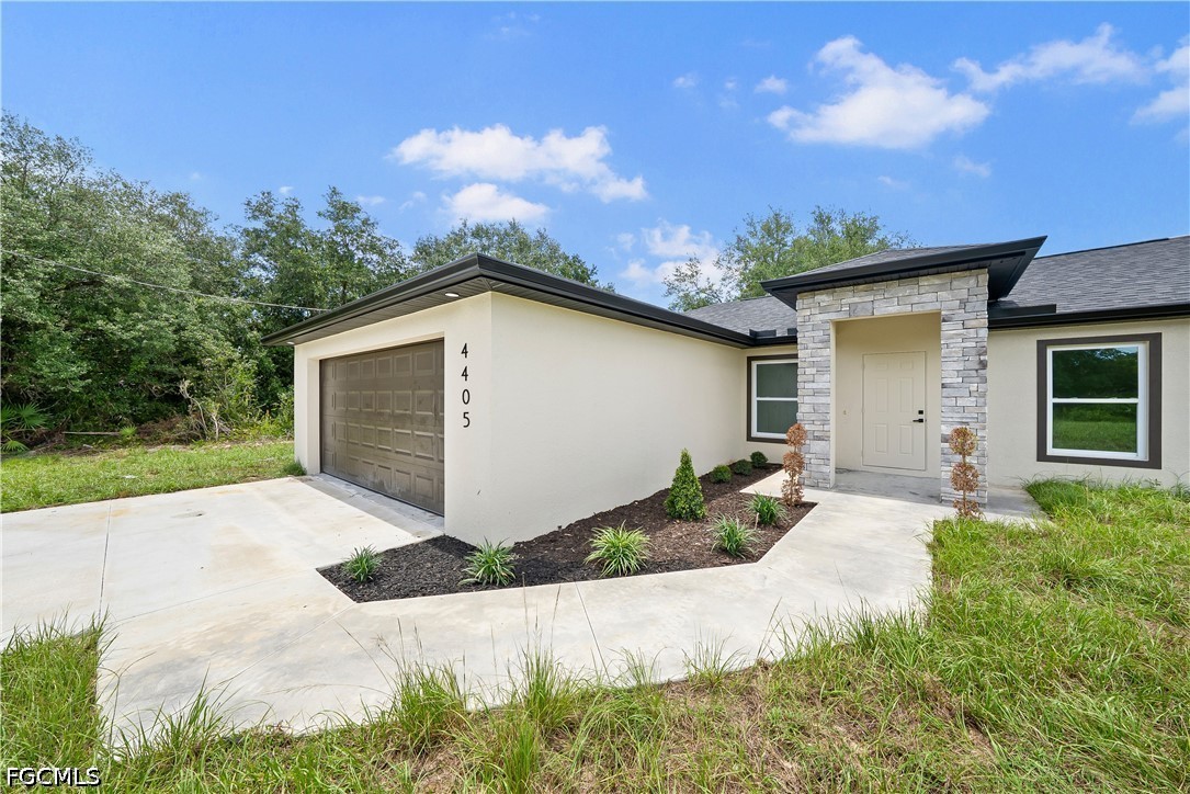 4 Bed SingleFamilyResidence for Sale in Lehigh Acres, photo 26