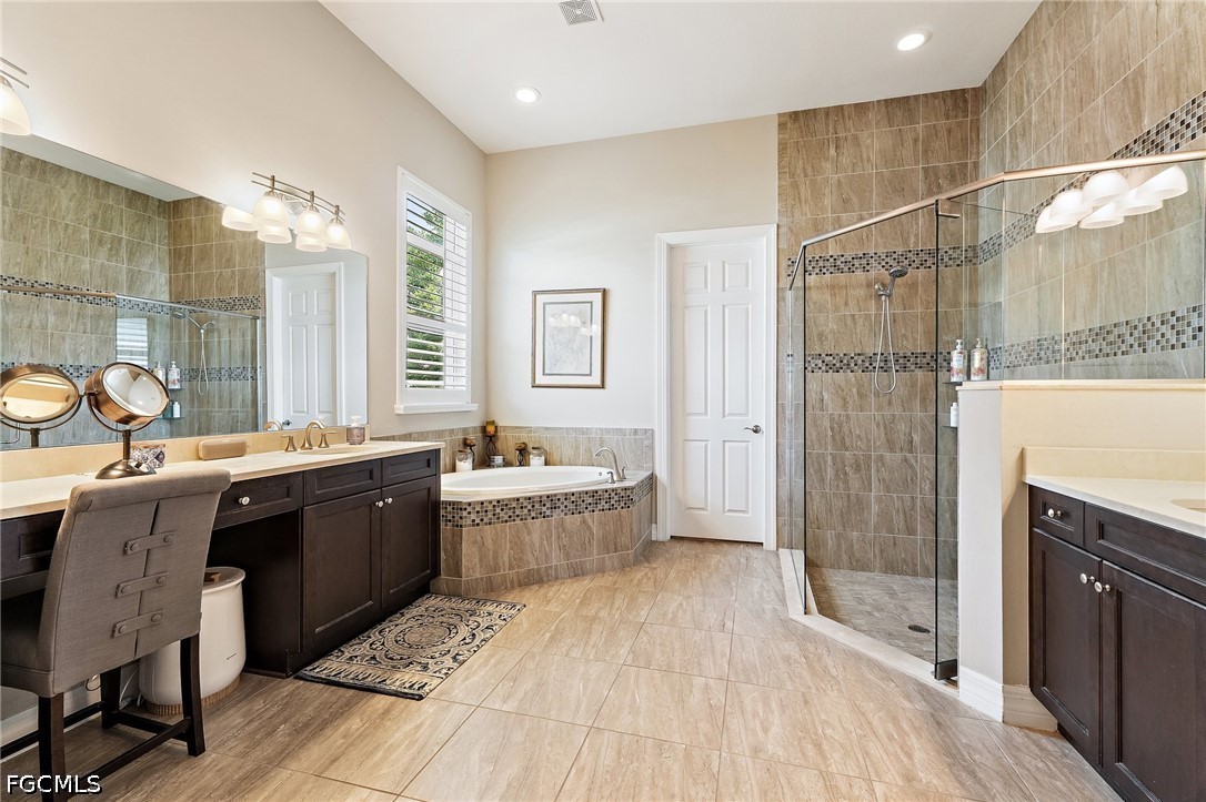 4 Bed Pool Home for Sale in Torrey Pines, photo 26