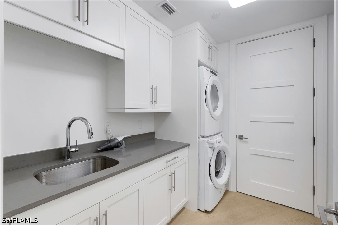3 Bed Condominium for Sale in 382 Building, photo 26