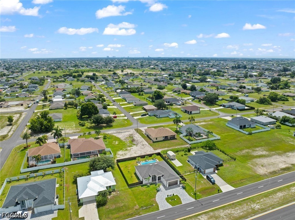 3 Bed Pool Home for Sale in Cape Coral, photo 26
