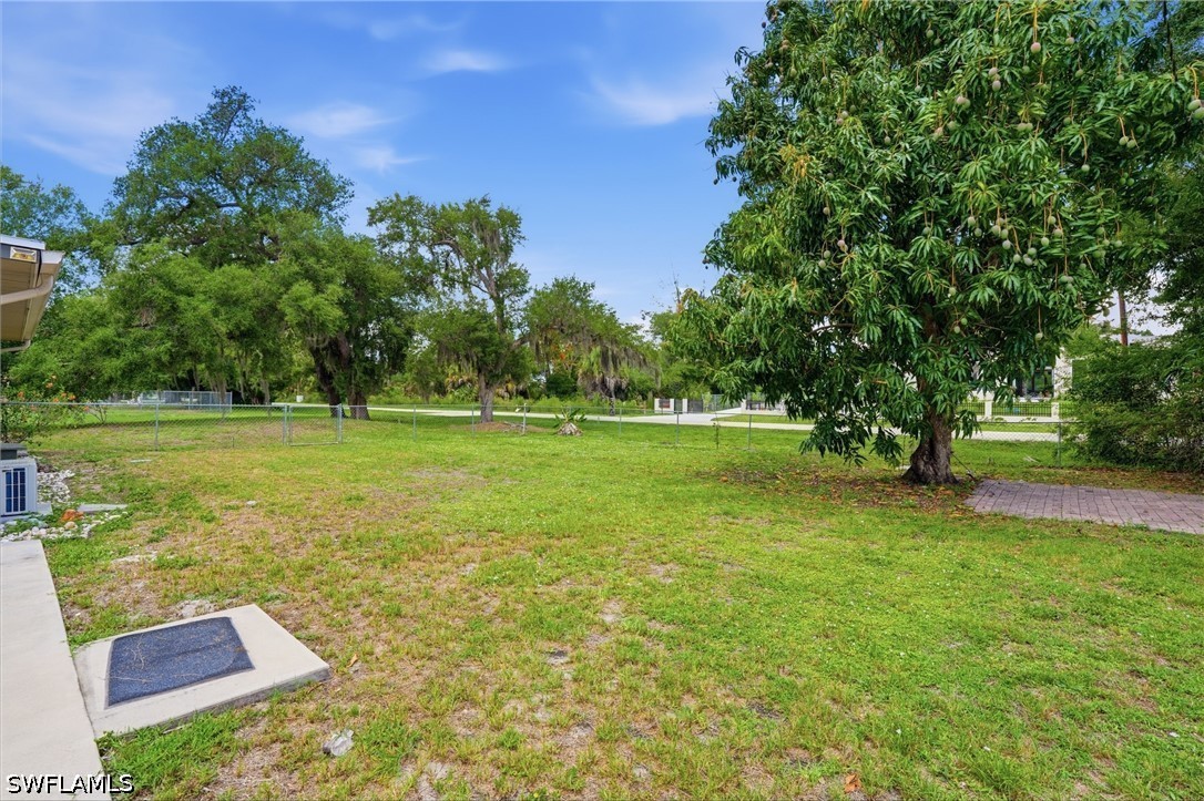 3 Bed SingleFamilyResidence for Sale in River Manor, photo 26