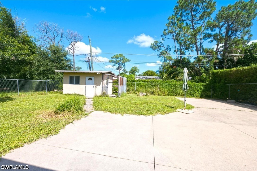 3 Bed SingleFamilyResidence for Sale in Naples, photo 26