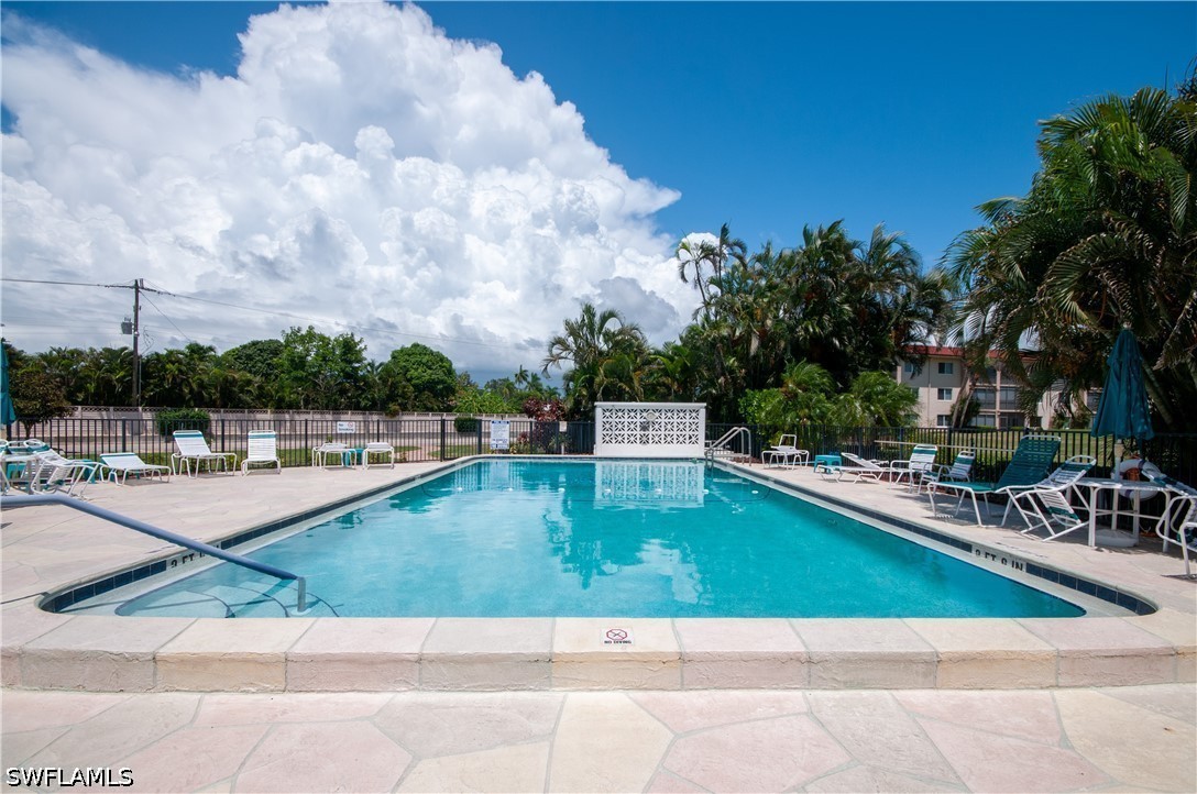 2 Bed Condominium for Sale in Naples, photo 26