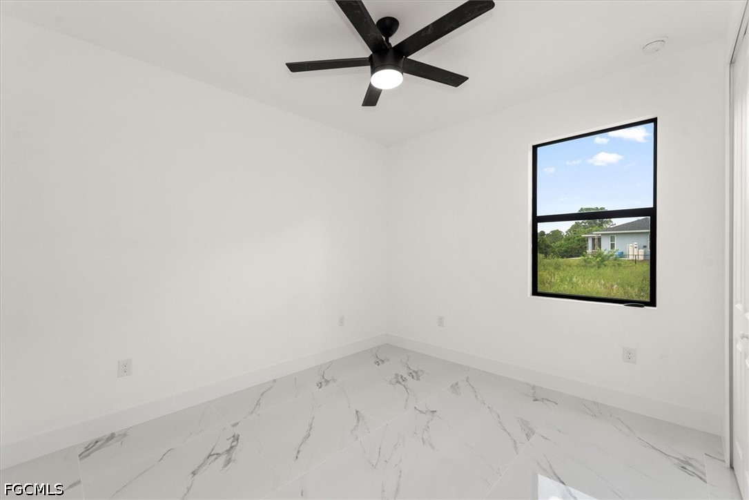 4 Bed SingleFamilyResidence for Sale in Buckingham Park, photo 26