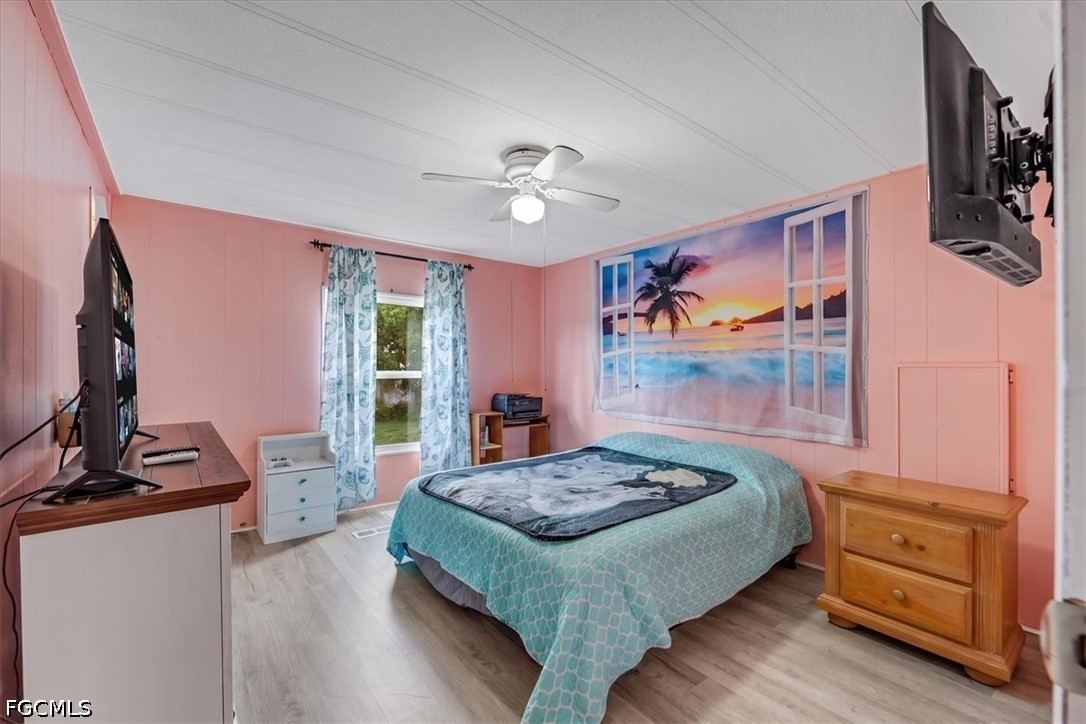 2 Bed ManufacturedHome for Sale in North Fort Myers, photo 26