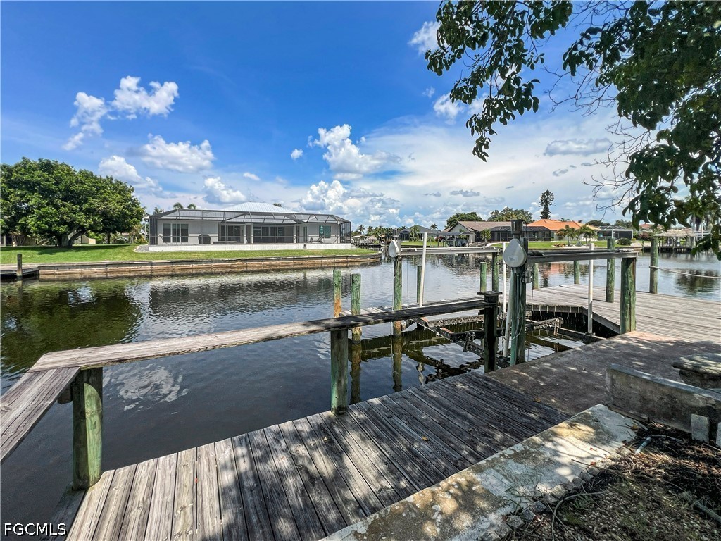 2 Bed Waterfront Home for Sale in Cape Coral, photo 26