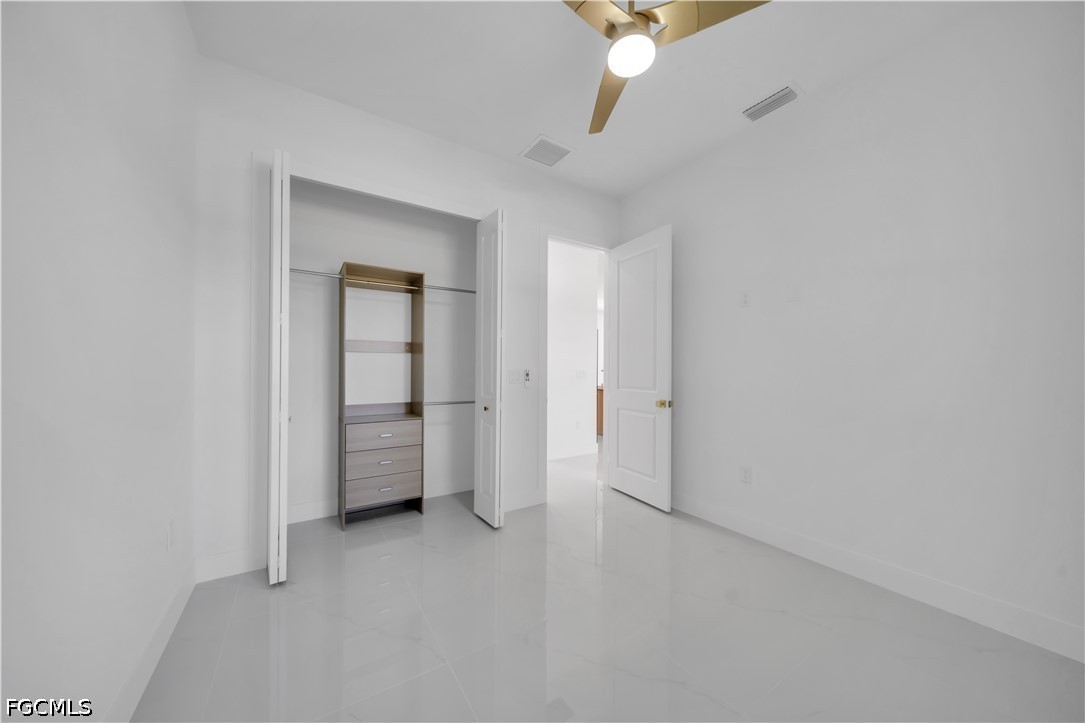 4 Bed SingleFamilyResidence for Sale in Lehigh Acres, photo 26