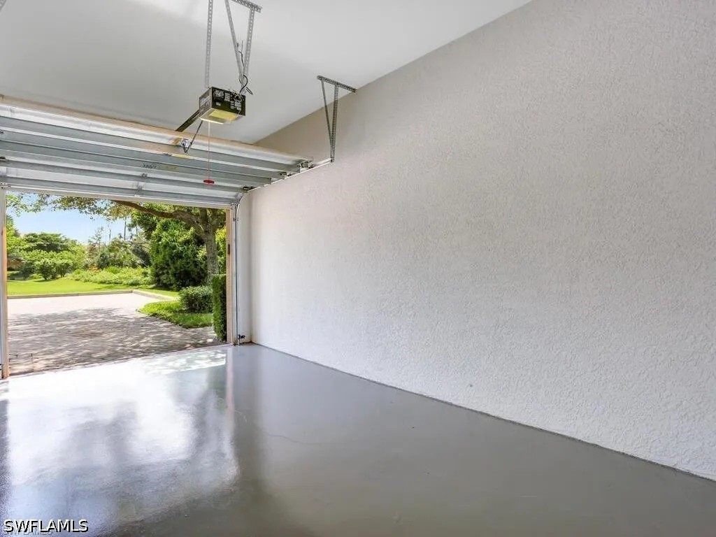 3 Bed Condominium for Sale in Carlton Lakes, photo 26