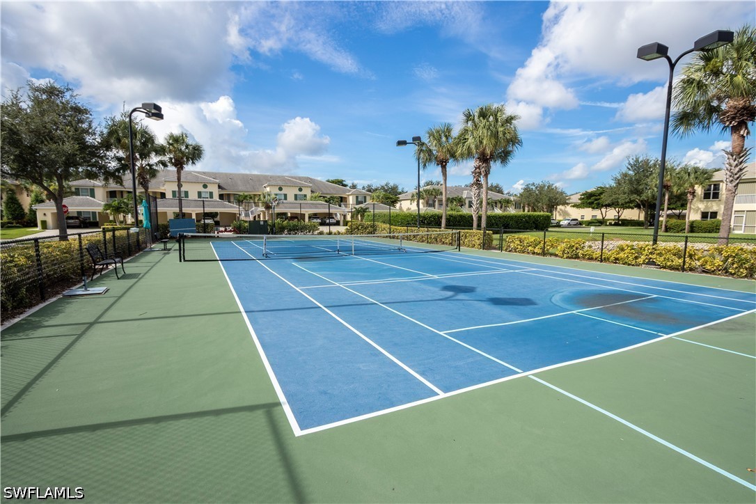2 Bed Waterfront Home for Sale in Fort Myers, photo 26