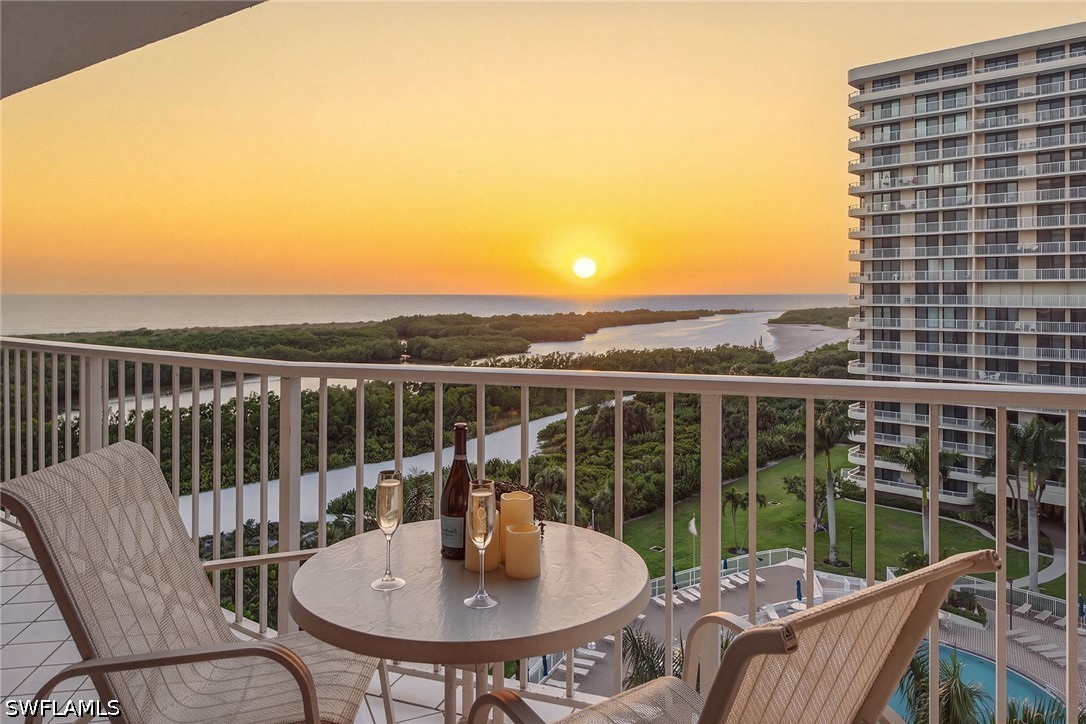 2 Bed Waterfront Home for Sale in Marco Island, photo 26