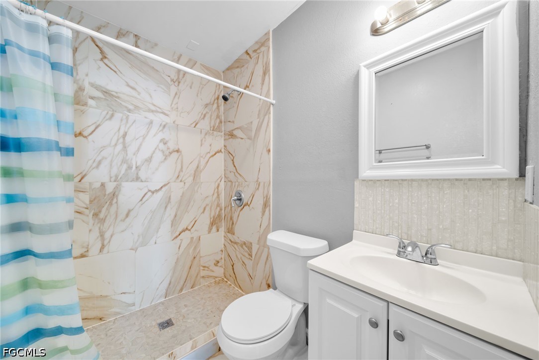 3 Bed SingleFamilyResidence for Sale in Lehigh Acres, photo 26