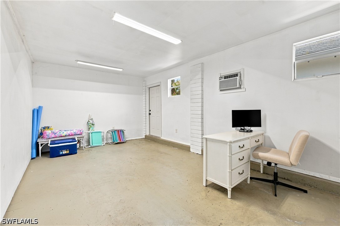 3 Bed SingleFamilyResidence for Sale in Naples, photo 26